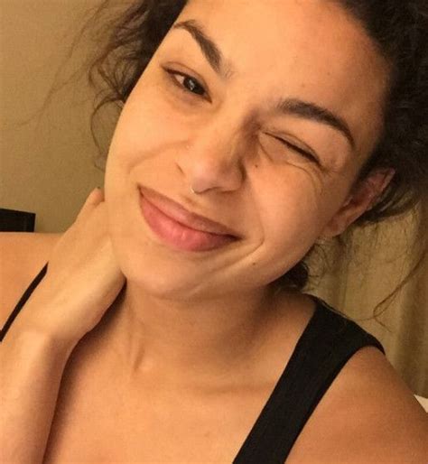 Celebs Who Are Proud To Go Makeup Free Celebs Without Makeup No Makeup Selfies Without Makeup
