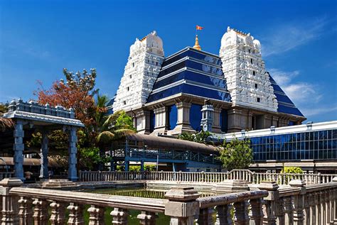 5 Beautiful Lord Krishna Temples From Across India