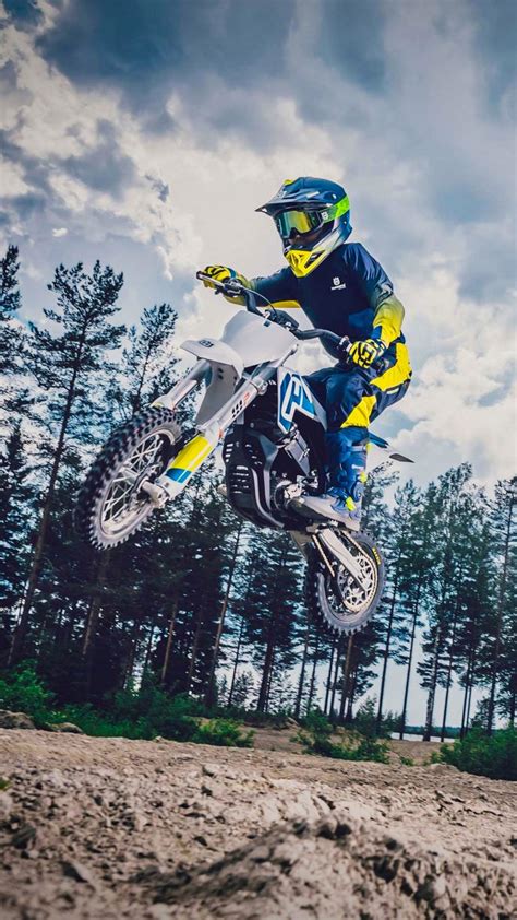 Maybe you would like to learn more about one of these? Husqvarna EE-5 Electric Dirt Bike 4K Ultra HD Mobile Wallpaper