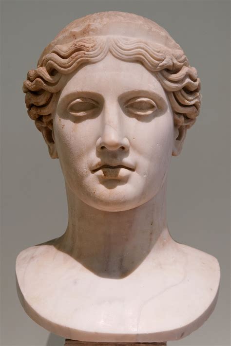 Artemisaricciamannapoli Bust Or Artemis Of The Ariccia Type Roman