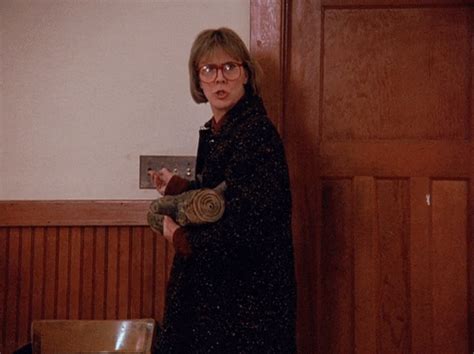 Crazy Log Lady  Find And Share On Giphy