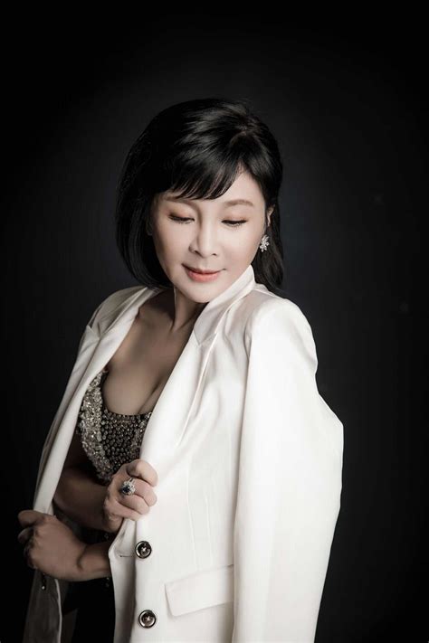 Slušajte 吳淡如人生實用商學院 podcast od 吳淡如. 吳淡如:人物簡介,個人作品,文學創作,主持節目,電視節目,頒獎典禮,演出,代言,高_中文百科全書