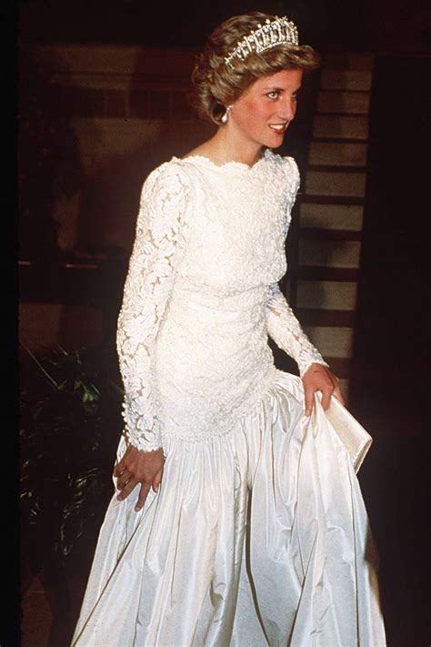 50 Of Princess Dianas Most Amazing Gowns Of All Time Princess Diana