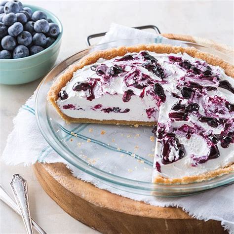 Meanwhile, whisk together egg yolks, eggs, remaining sugar and cornstarch till lighter in color in a medium bowl. Paula Deen Blueberry Cream Pie | Blueberry cream pies ...