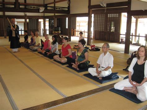 Zazen Sitting Meditation Experience For Foreigners Kanagawa Sgg Club