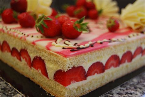 La génoise pâte à génoise pour vos gâteaux ou roulée pour les bûches