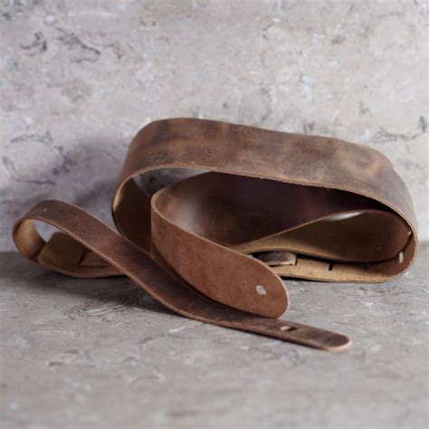 Distressed Walnut Brown 2 Wide Leather Guitar Strap