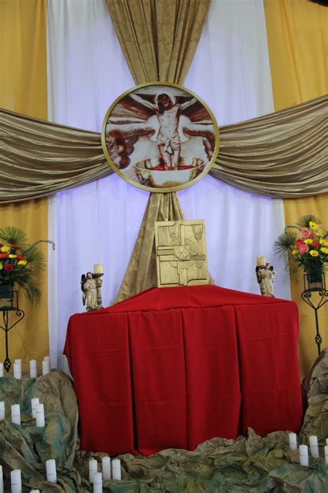 Jueves Santo Decoraciones De Altar Decoración Del Altar Decoraciones Del Altar De La Iglesia