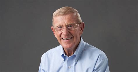 Legendary Football Coach Lou Holtz To Deliver 2021 Commencement Address