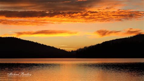 Download Wallpaper 1600x900 Lake Forest Trees Sunset Twilight Dark