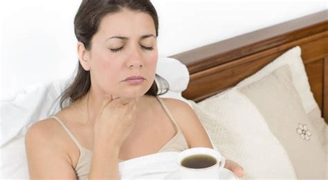 How To Make A Simple Sore Throat Remedy At Home