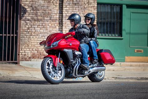 2014 honda ctx1300 totalmotorcycle.com features and benefits. 2014 Honda CTX1300 Review