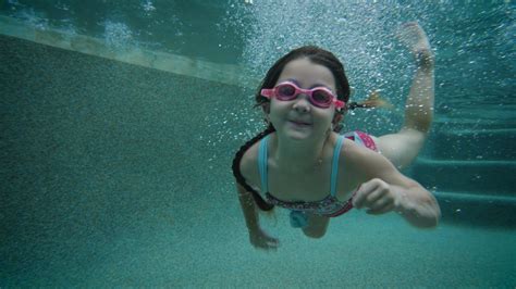 Underwater Drowning Girl Hytuberu