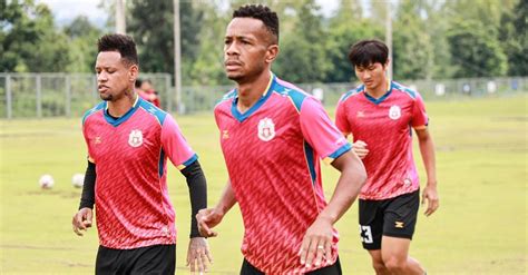 สำหรับโปรแกรมนัดถัดไป ลำพูนวอริเออร์ มีคิวรับการมาเยือนของ อุตรดิตถ์ เอฟซีวันอาทิตย์ที่ 11 ตุลาคม 2563 เวลา 18.00 น. นาธาน โอลิเวียร่า กองหน้าราชันโคขาว เผยความพร้อมของตัวเอง