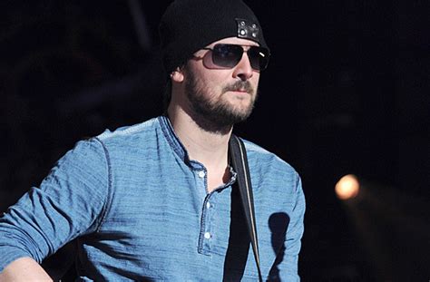 Eric Church Sports Sunglasses To Perform ‘smoke A Little Smoke At The