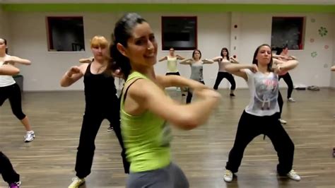 Zumba Dance Workout For Beginners Step By Step With Music Zumba Dance