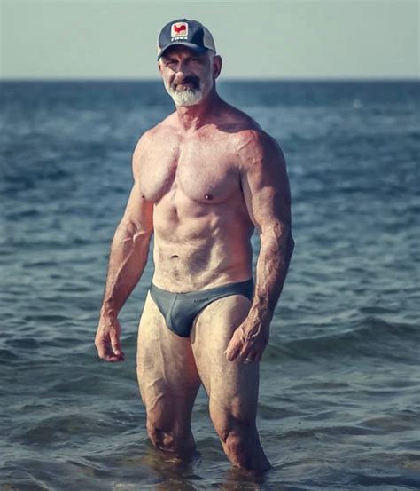 Men S Muscle Muscle Bear Handsome Older Men Scruffy Men Muscles Ideal Man Male Body