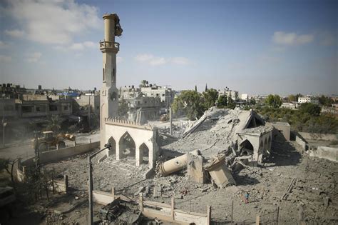 Israel Targets Gaza Mosques In Latest Airstrikes Cbs News