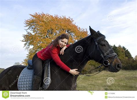 equestrienne und pferd stockbild bild von herbst schön 11710295