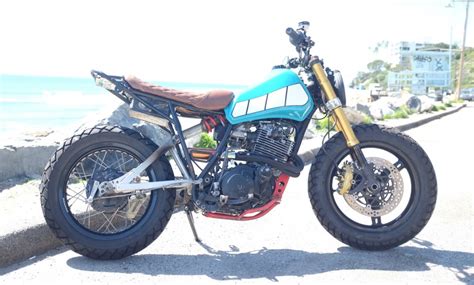 Your complete guide to scrambler motorcycles, from retro desert sleds to 21st century specials. Yamaha XT550 Scrambler by Gibson Motorcycle Co. - BikeBound