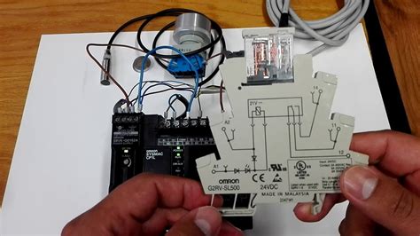 Convertir Sensor Npn En Pnp Utilizando Relay Conexión A Plc Youtube