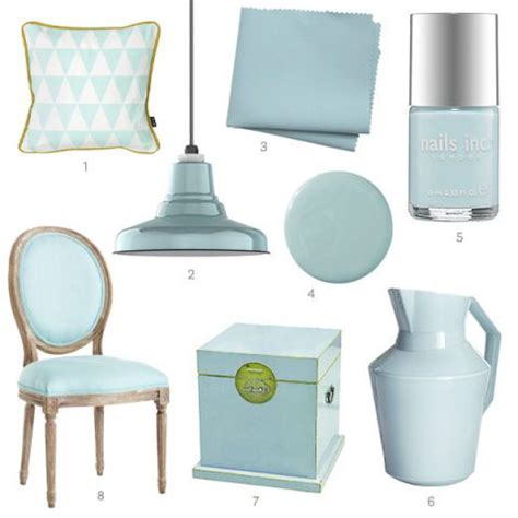 Aqua colors also work very well in the kitchen, especially for beachfront or waterfront homes. Aqua Home Accessories - Aqua Home Decor