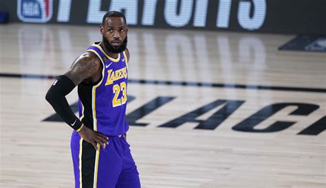 Lebron James Los Angeles Lakers Forward Fined 15k For ‘obscene