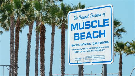 Showmanship On The Sand The Rise And Fall Of The Original Muscle Beach Barbend