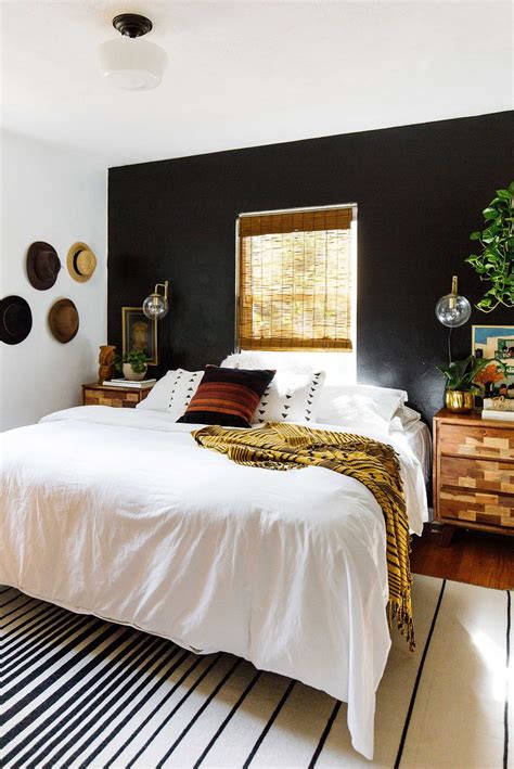 30 Black Wall Bedroom Ideas