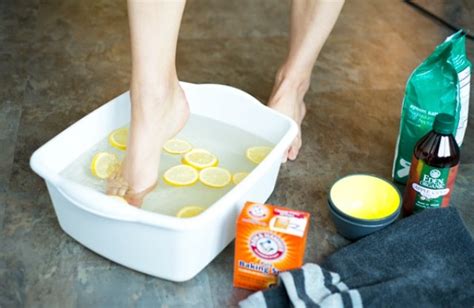 These below mentioned diy recipes greatly work as body exfoliators and help to whiten your underarms. 10 Best Beauty Hacks Using Baking Soda: for Skin, Hair and ...