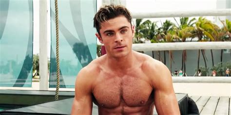 Zac Efron Bulks Up To Play Character In New Wrestling Film