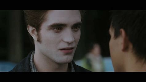 Кроме того, находясь в эпицентре всех событий, белла вынуждена делать выбор между любовью к эдварду и дружбой с джейкобом, зная, что. сумерки 3 - YouTube