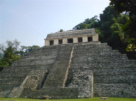 Templo De Las Inscripciones De Palenque La Guía De Historia Del Arte