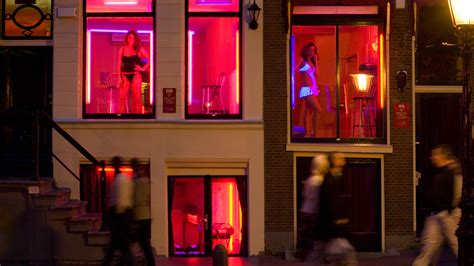 Σβήνουν τα κόκκινα φανάρια στο Άμστερνταμ Τι λες τώρα