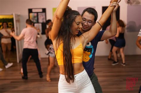 Beginners Salsa Bachata And Latin Dance Classes In Sydney Tropical