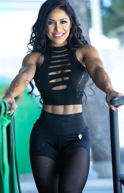 Pin By Cthutq Tdcnhfnjd On Muscular Women Fitness Models Fitness Fashion