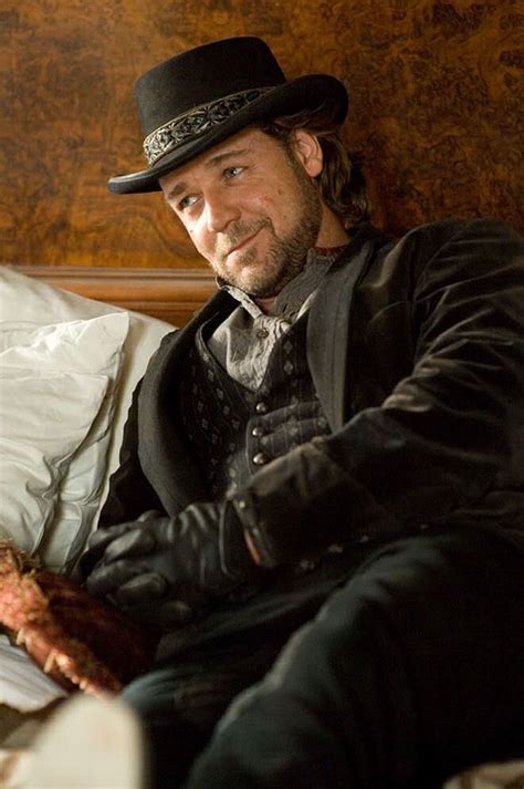 Russell Crowe As Ben Wade In To Yuma To Yuma Westerns Plus Tv Russell Crowe