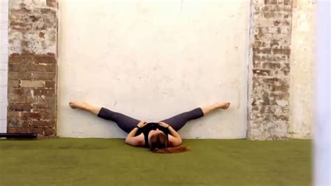 Middle Split Stretch Against The Wall Youtube