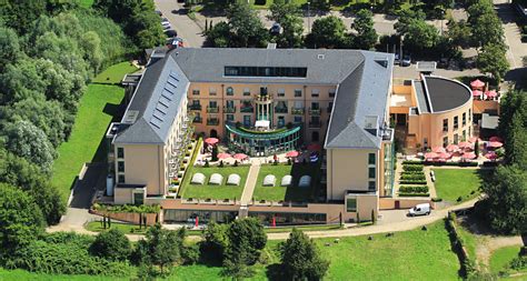 Außenansicht Victors Residenz Hotel Schloss Berg Nennig • Holidaycheck Saarland Deutschland
