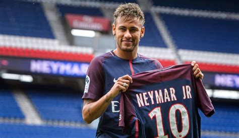 Nova face neymar jr psg pes 2017 by_a.m.facemaker. PSG anuncia contratação de Neymar e fecha acordo por cinco ...