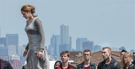 divergent 2014 directed by neil burger movie review