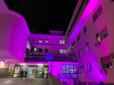 Ospedale Evangelico Betania Lospedale Illuminato Di Viola Per La