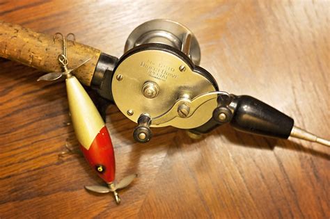 Best Baitcasting Reel For Saltwater Reviews Buying Guide