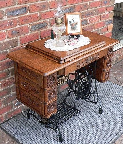 Looking for old sewing machine table ideas? Antique Sewing Machines ~ Granny's | DWELLINGS-The Heart of Your Home