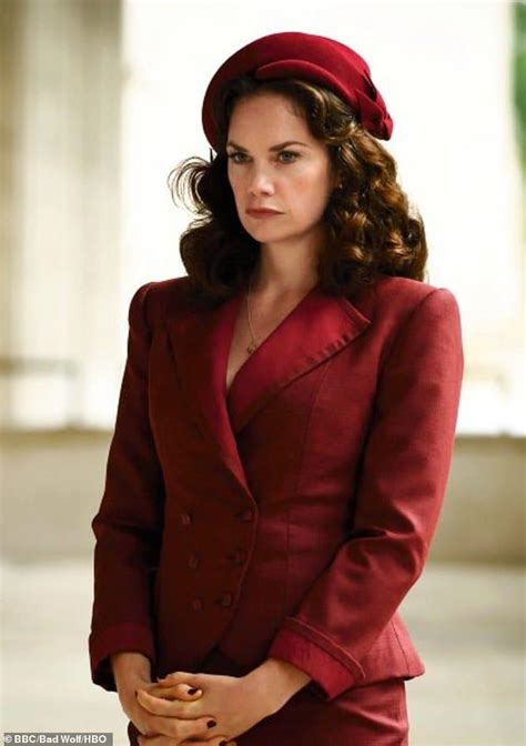 75 hot pictures of ruth wilson will make you fall in with her sexy body the viraler