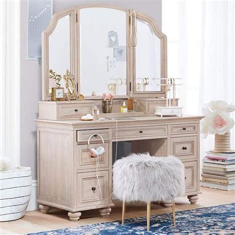 29 Stylish Ideas For A Teenage Girls Dream Bedroom Vanity Desk