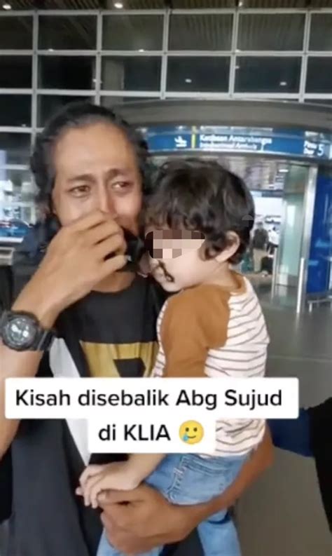 M Sian Returns Home To Another Son After Getting Stranded In S Pore For Two Years Weirdkaya