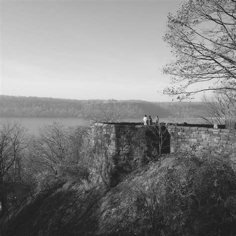 Fort Tryon Park The Breathtaking Park In Manhattan Named For An American Enemy The Bowery