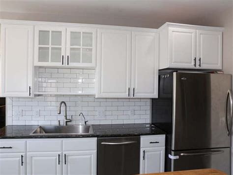 The cost to paint kitchen cabinets is anywhere from $4,000 to $9,000 and higher. True Cost To Paint Kitchen Cabinets From Low To High-End