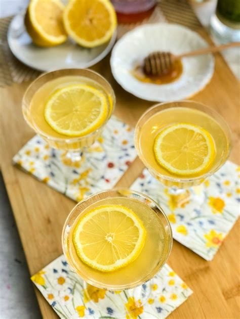 Maybe you would like to learn more about one of these? Bees Knees Cocktail Recipe | Honey and lemon drink ...